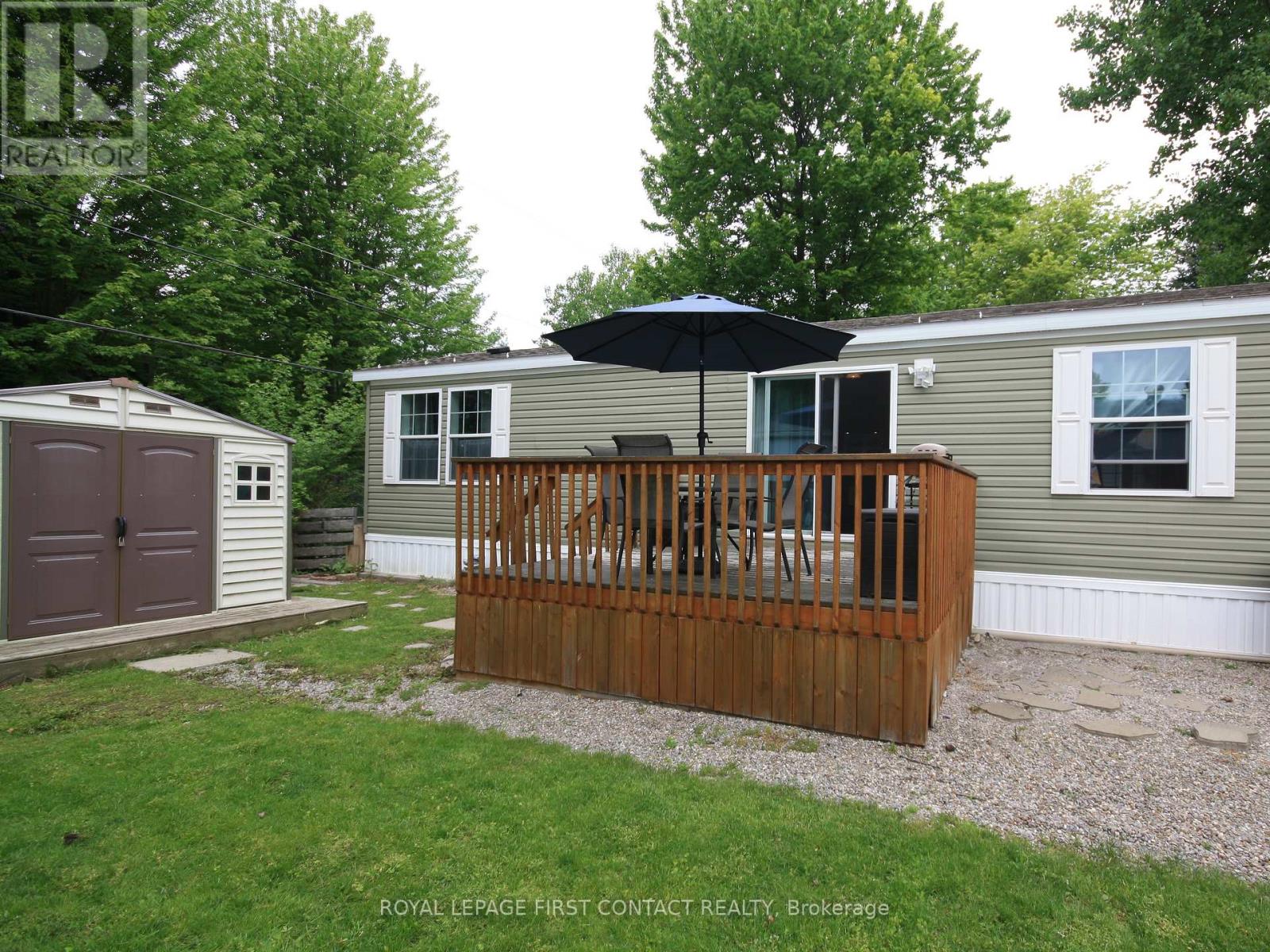 23 Georgian Glen Drive, Wasaga Beach, Ontario  L9Z 1K8 - Photo 5 - S12217335