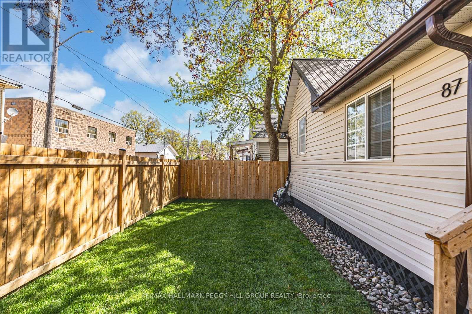 87 Victoria Street, Orillia, Ontario  L3V 2V9 - Photo 14 - S12217341