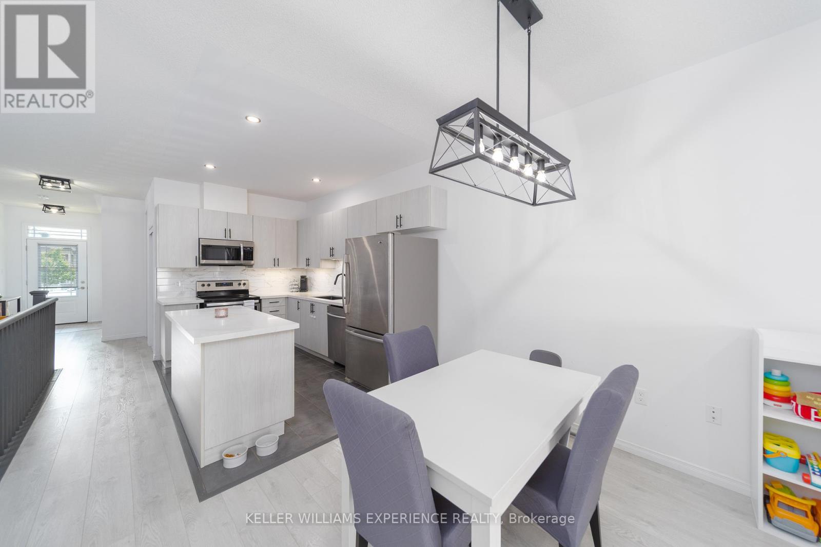 129 Isabella Drive, Orillia, Ontario  L3V 6H2 - Photo 13 - S12217362
