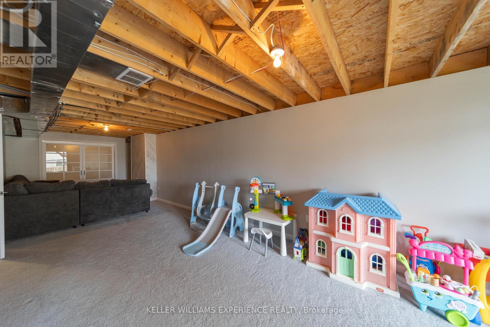129 Isabella Drive, Orillia, Ontario  L3V 6H2 - Photo 26 - S12217362