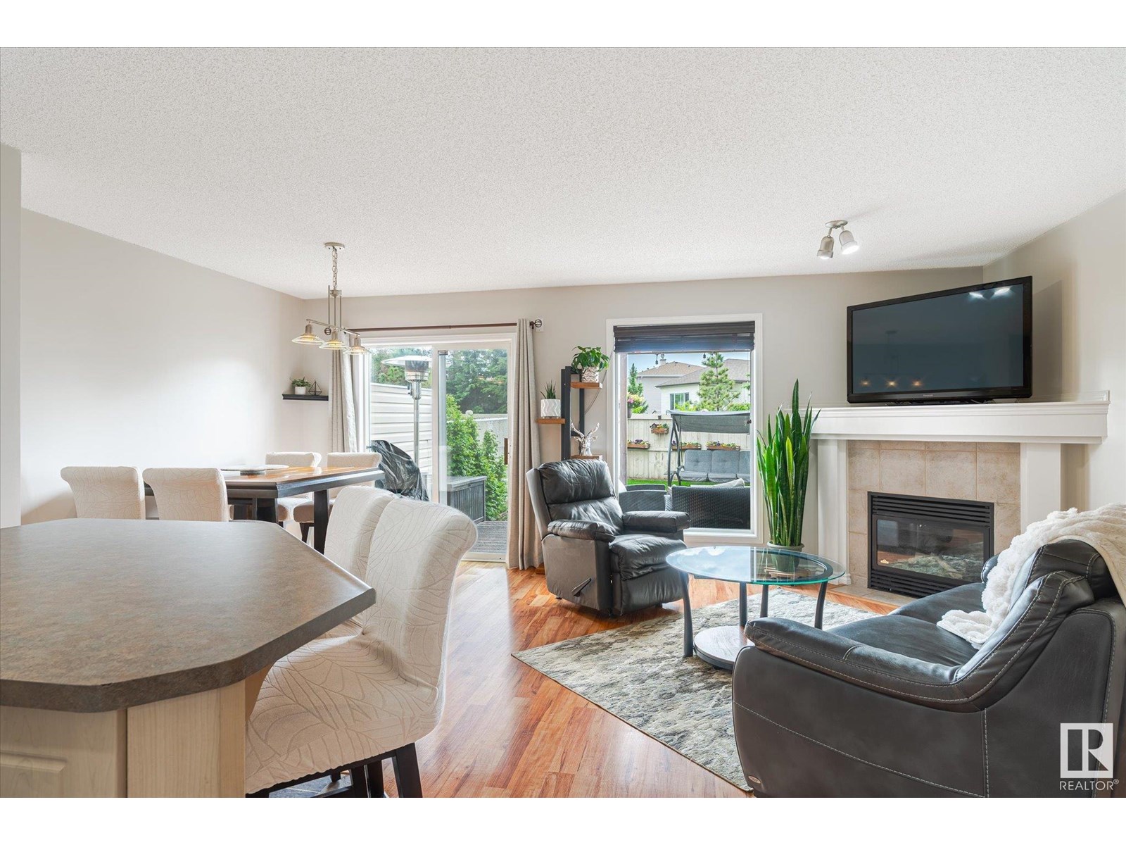 6831 159a Av Nw, Edmonton, Alberta  T5Z 3N9 - Photo 3 - E4442080
