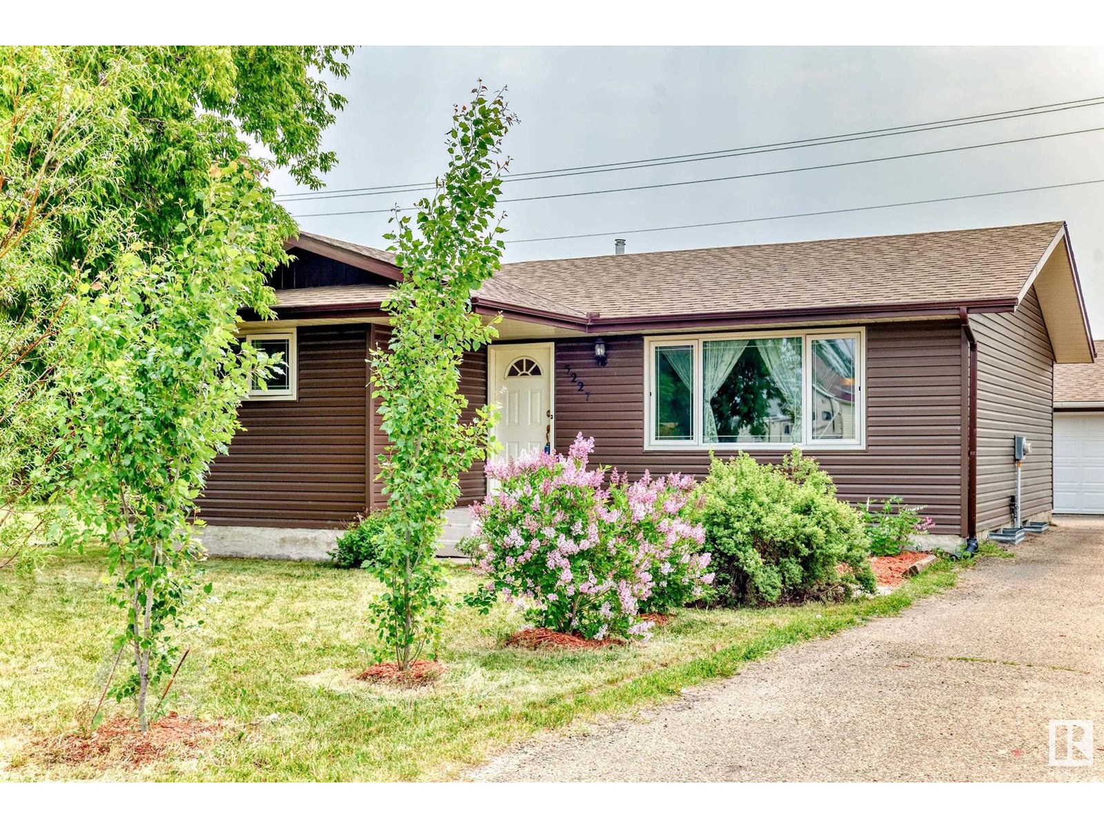 5227 49 AV, onoway, Alberta