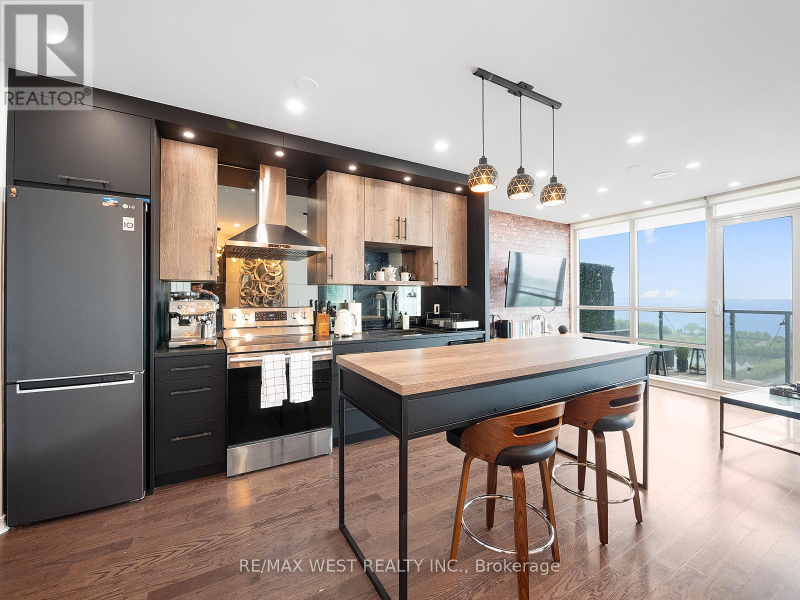 1808 - 2230 Lake Shore Boulevard W, Toronto (Mimico), Ontario  M8V 0B2 - Photo 8 - W12217180