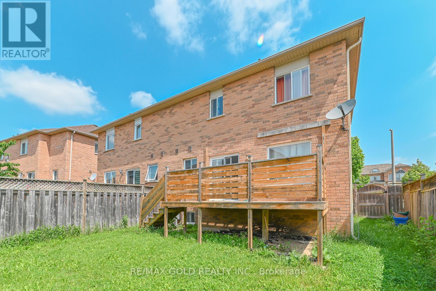 14 Topiary Lane, Brampton (Fletcher's Meadow), Ontario  L7A 2K6 - Photo 42 - W12217200