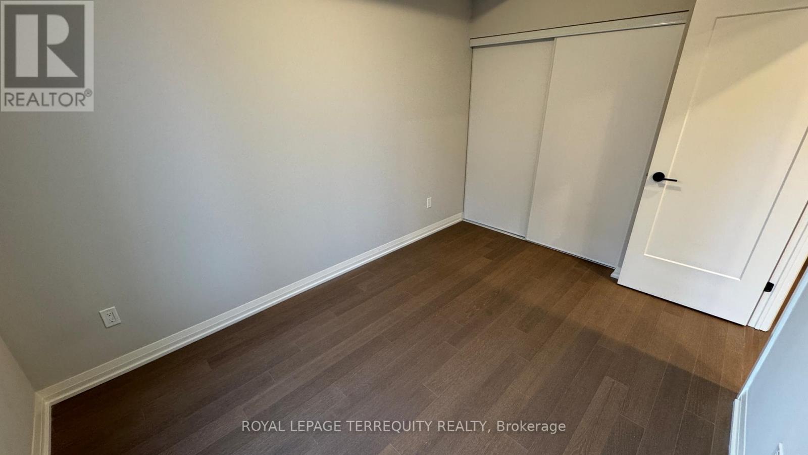 403 - 1415 Dundas Street E, Oakville, Ontario  L6H 8A3 - Photo 16 - W12217205