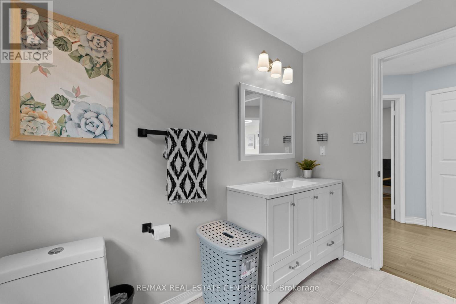 42 Zia Dodda Crescent, Brampton, Ontario  L6P 1J6 - Photo 37 - W12217209