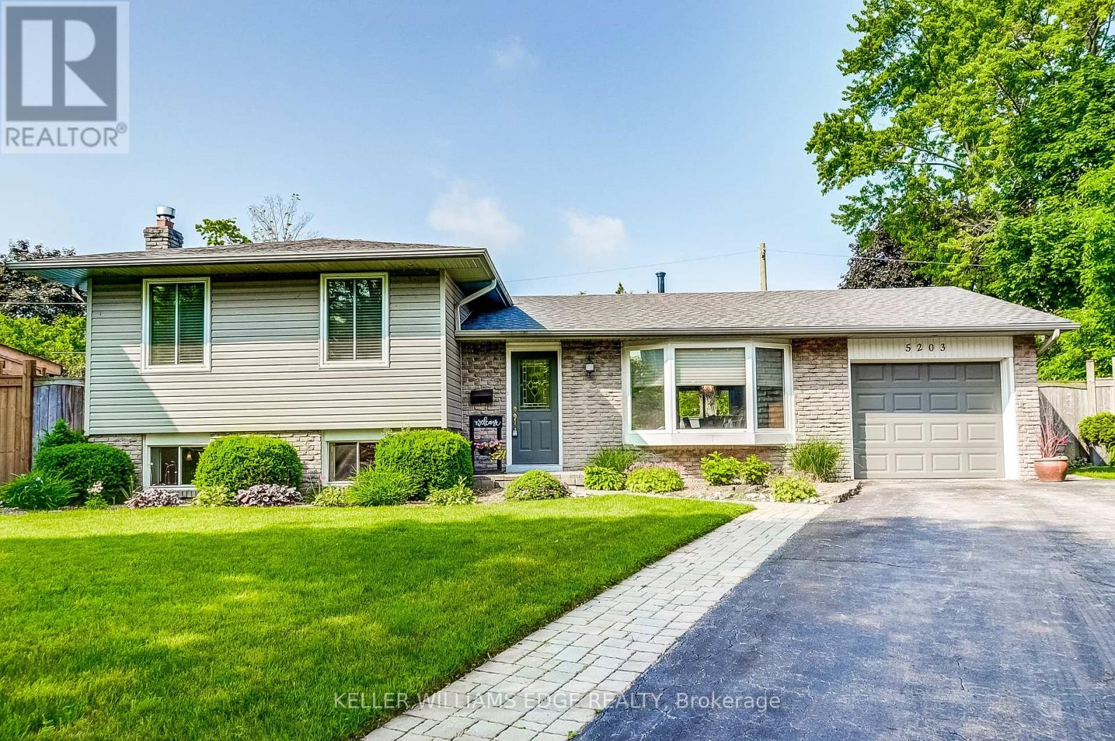 5203 Broughton Crescent, Burlington (Appleby), Ontario  L7L 3C1 - Photo 1 - W12217235