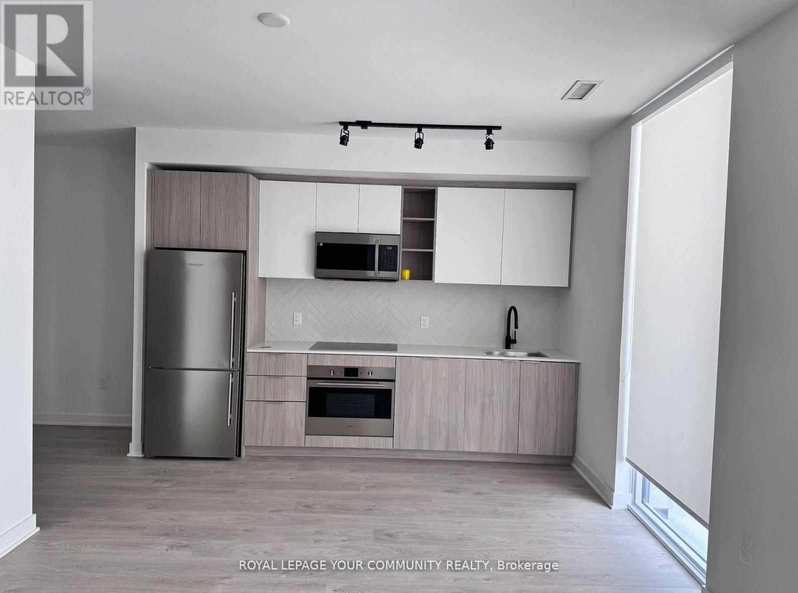 Th 108 - 36 Zorra Street, Toronto (Islington-City Centre West), Ontario  M8Z 0G5 - Photo 5 - W12217238