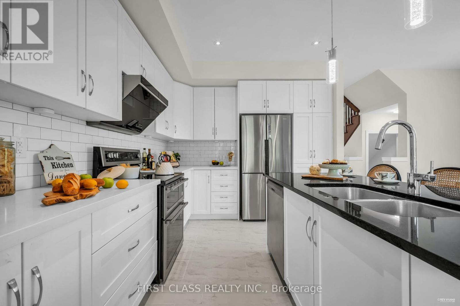 3337 Mockingbird Common Street, Oakville (Jm Joshua Meadows), Ontario  L6H 0X1 - Photo 15 - W12217296