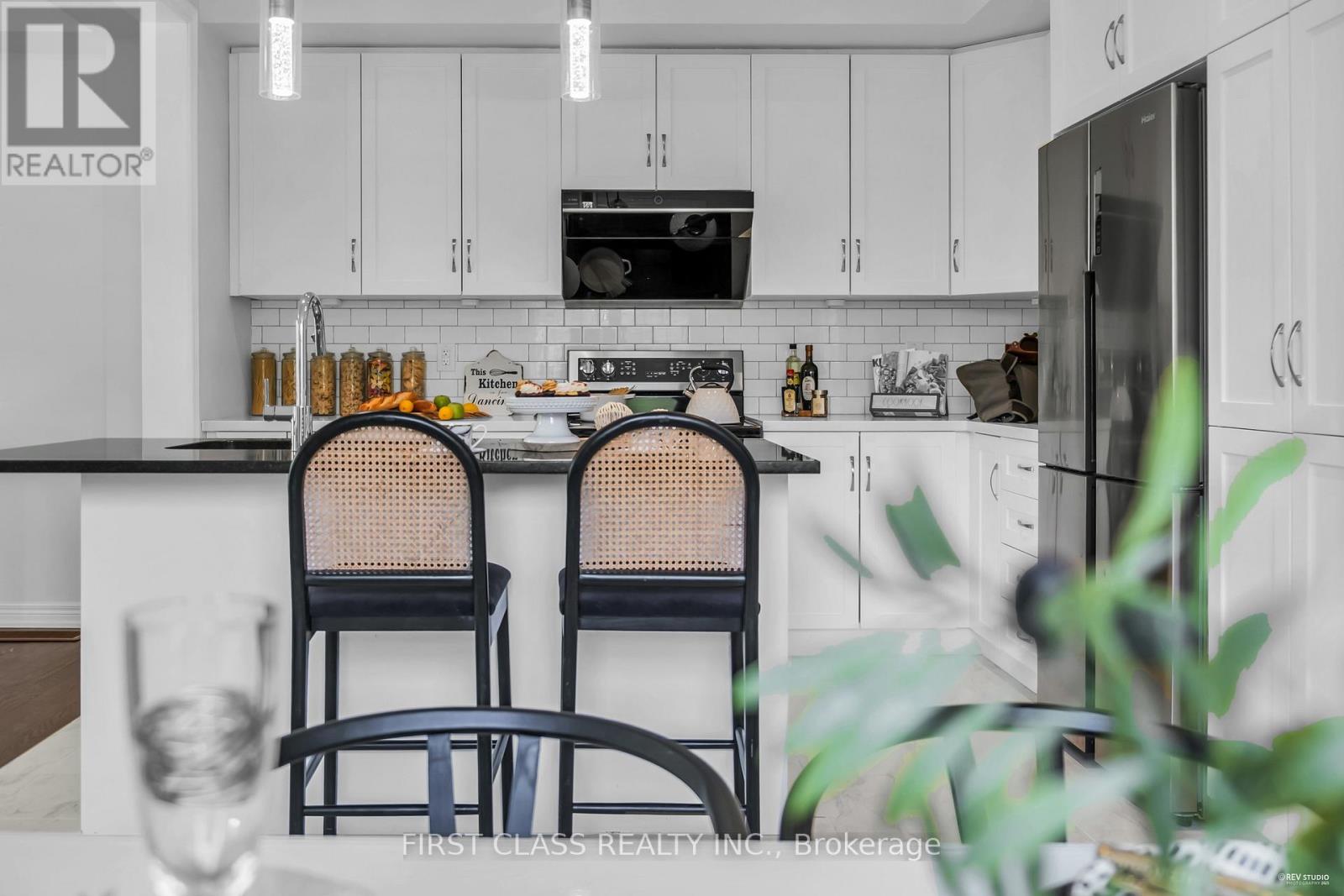3337 Mockingbird Common Street, Oakville (Jm Joshua Meadows), Ontario  L6H 0X1 - Photo 17 - W12217296