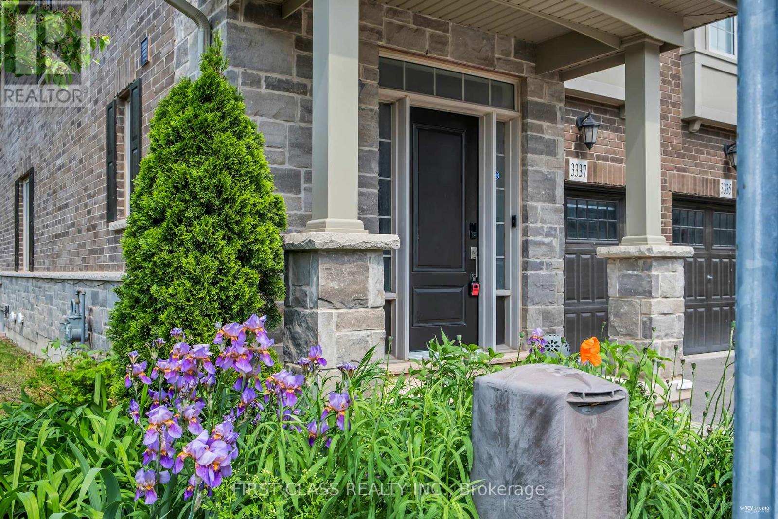 3337 Mockingbird Common Street, Oakville (Jm Joshua Meadows), Ontario  L6H 0X1 - Photo 2 - W12217296