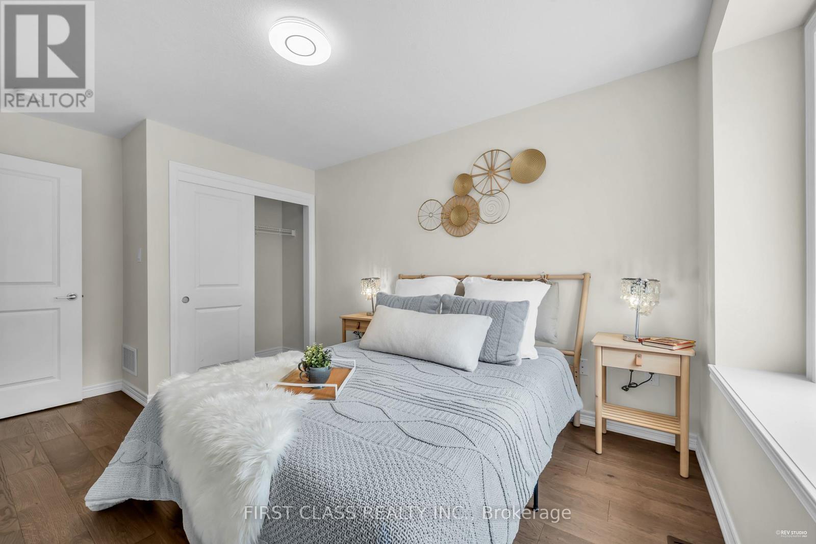 3337 Mockingbird Common Street, Oakville (Jm Joshua Meadows), Ontario  L6H 0X1 - Photo 34 - W12217296