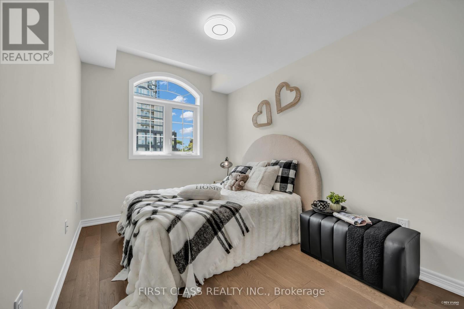 3337 Mockingbird Common Street, Oakville (Jm Joshua Meadows), Ontario  L6H 0X1 - Photo 36 - W12217296