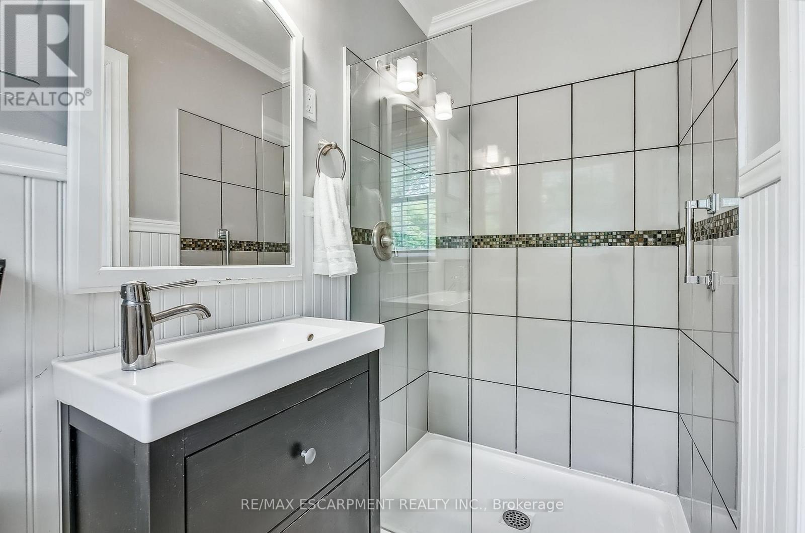 3044 Woodward Avenue, Burlington (Roseland), Ontario  L7N 2M2 - Photo 26 - W12217301
