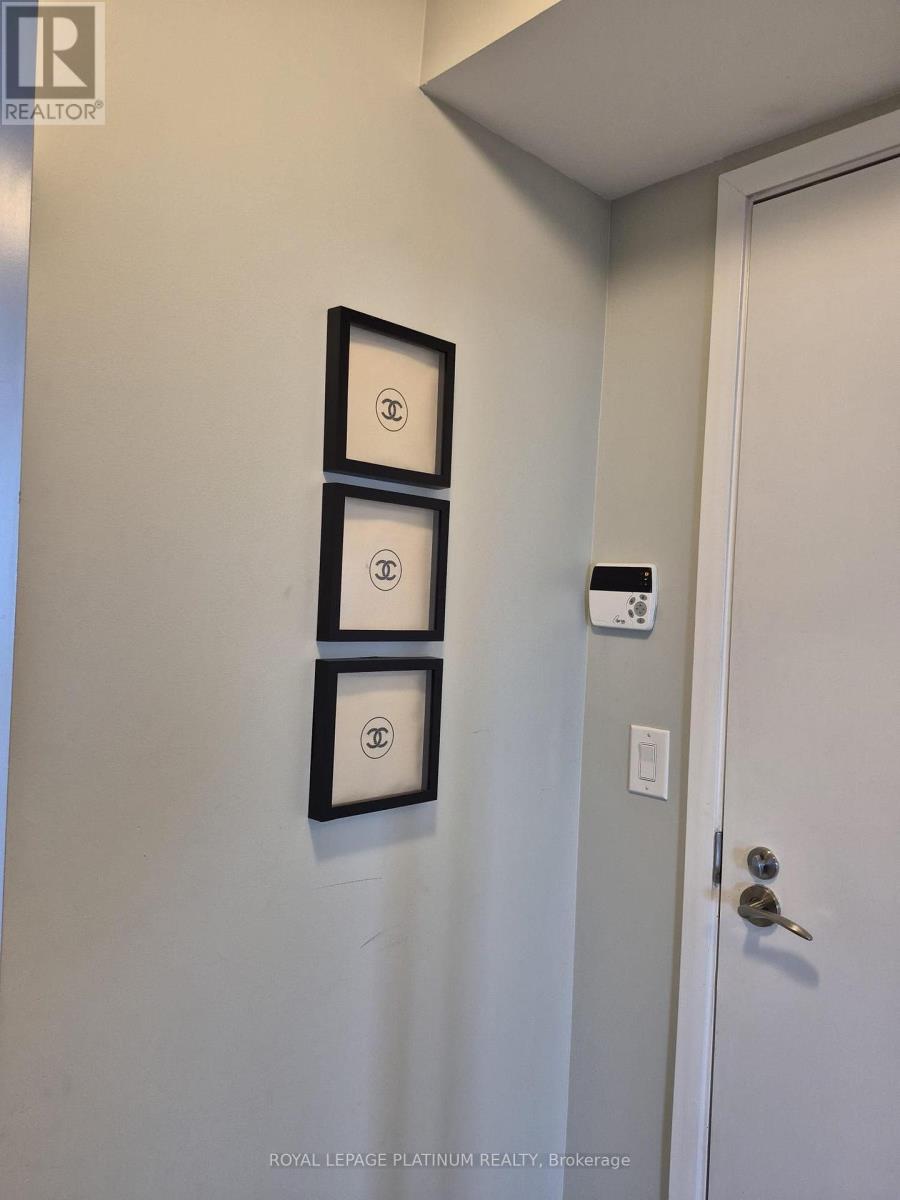 1611 - 830 Lawrence Avenue W, Toronto (Yorkdale-Glen Park), Ontario  M6A 0B6 - Photo 9 - W12217351