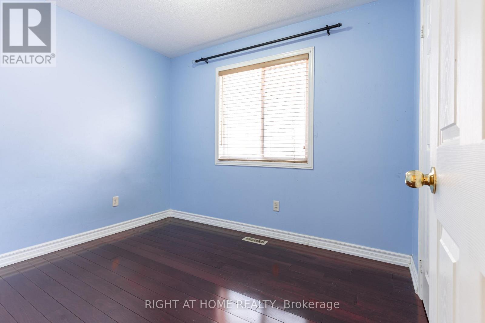 19 Peachill Court, Brampton (Bram East), Ontario  L6P 3E6 - Photo 21 - W12217354