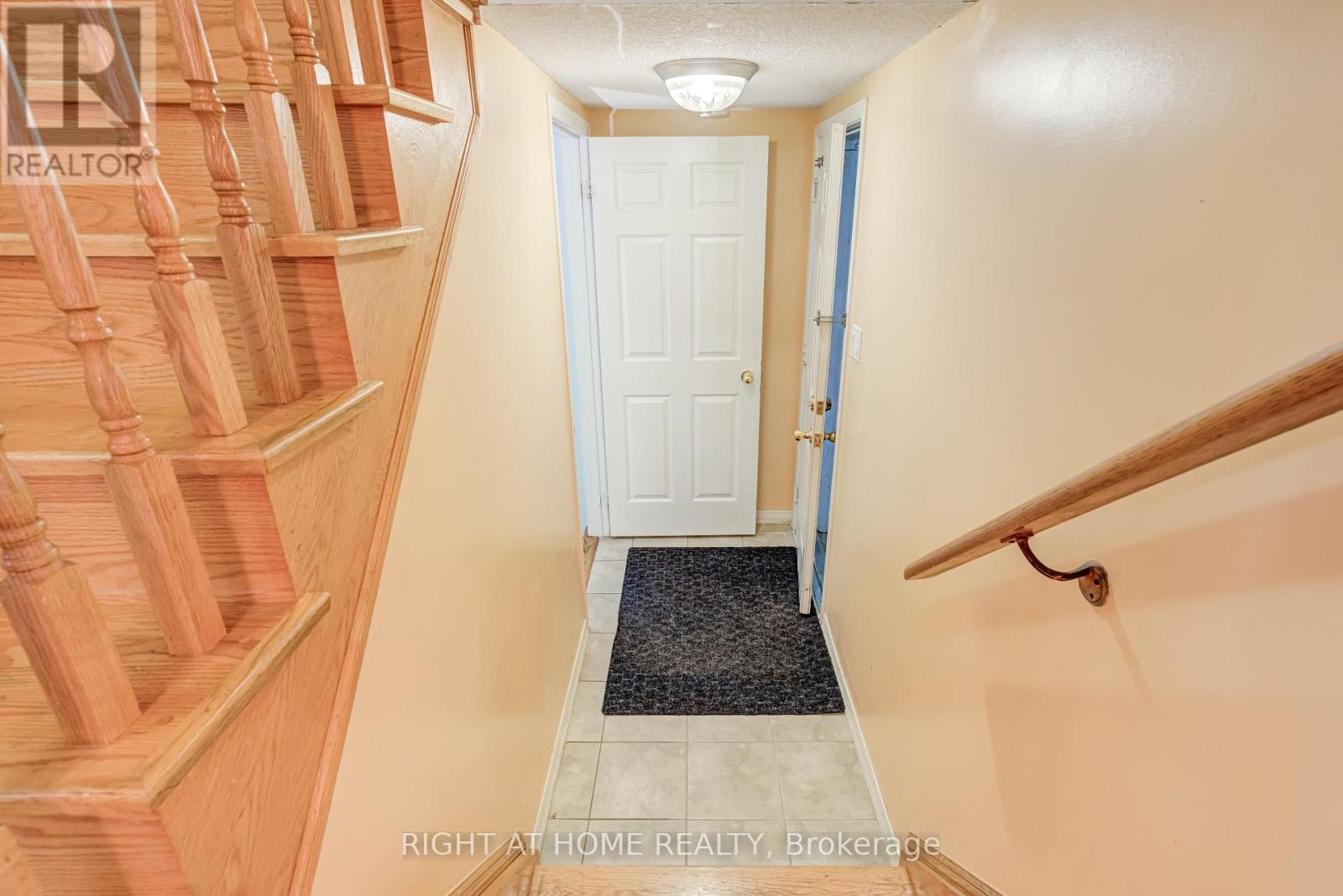 19 Peachill Court, Brampton (Bram East), Ontario  L6P 3E6 - Photo 28 - W12217354