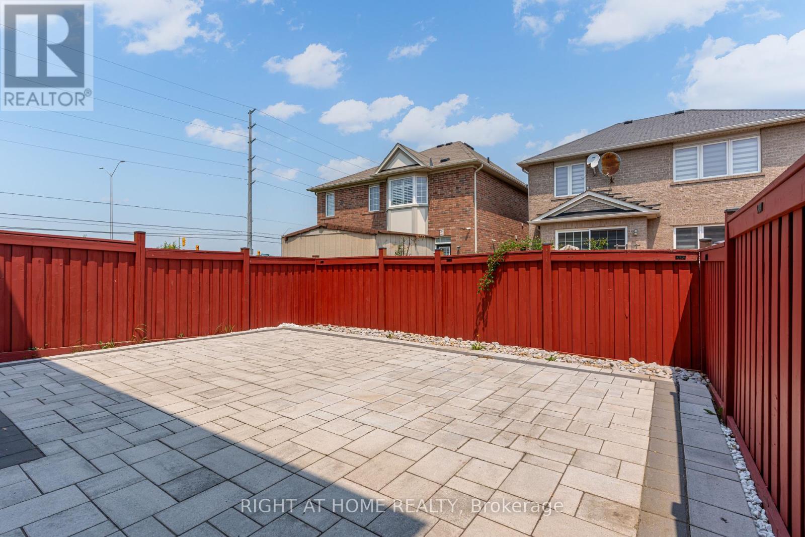 19 Peachill Court, Brampton (Bram East), Ontario  L6P 3E6 - Photo 40 - W12217354