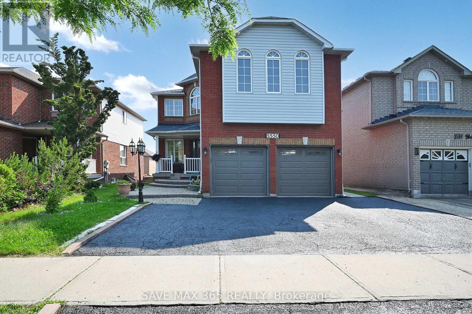 5550 Bollington Drive, Mississauga (East Credit), Ontario  L5V 2H4 - Photo 2 - W12217372