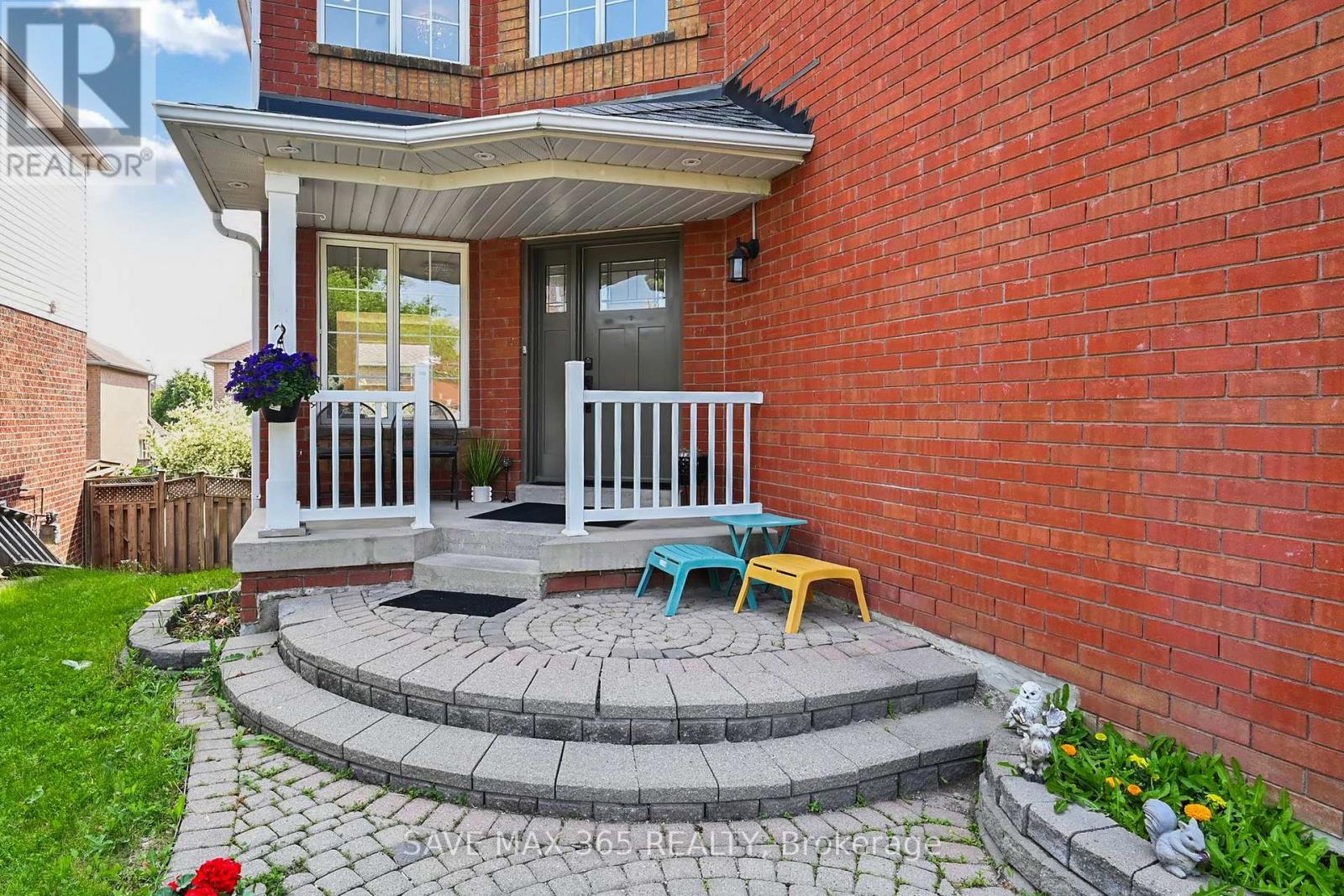 5550 Bollington Drive, Mississauga, Ontario  L5V 2H4 - Photo 3 - W12217372