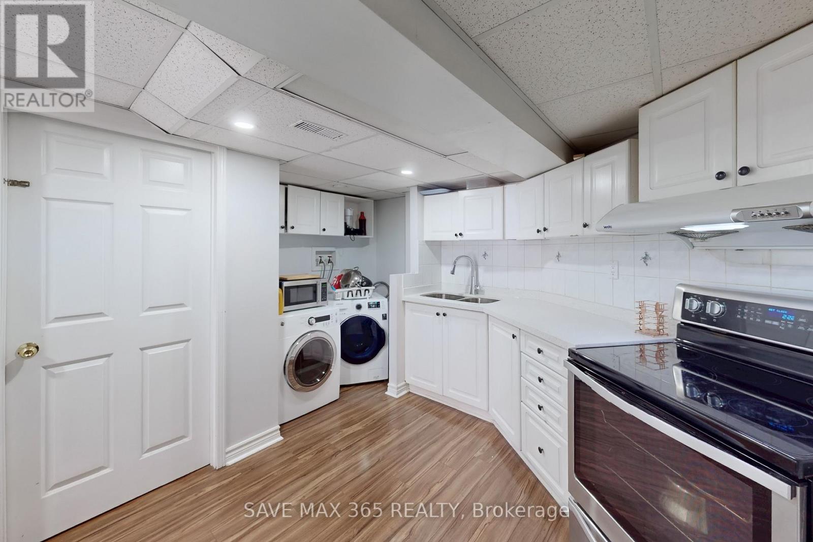 5550 Bollington Drive, Mississauga, Ontario  L5V 2H4 - Photo 44 - W12217372
