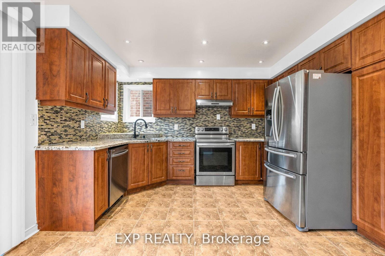 83 River Rock Crescent, Brampton (Fletcher's Meadow), Ontario  L7A 2W5 - Photo 15 - W12217376