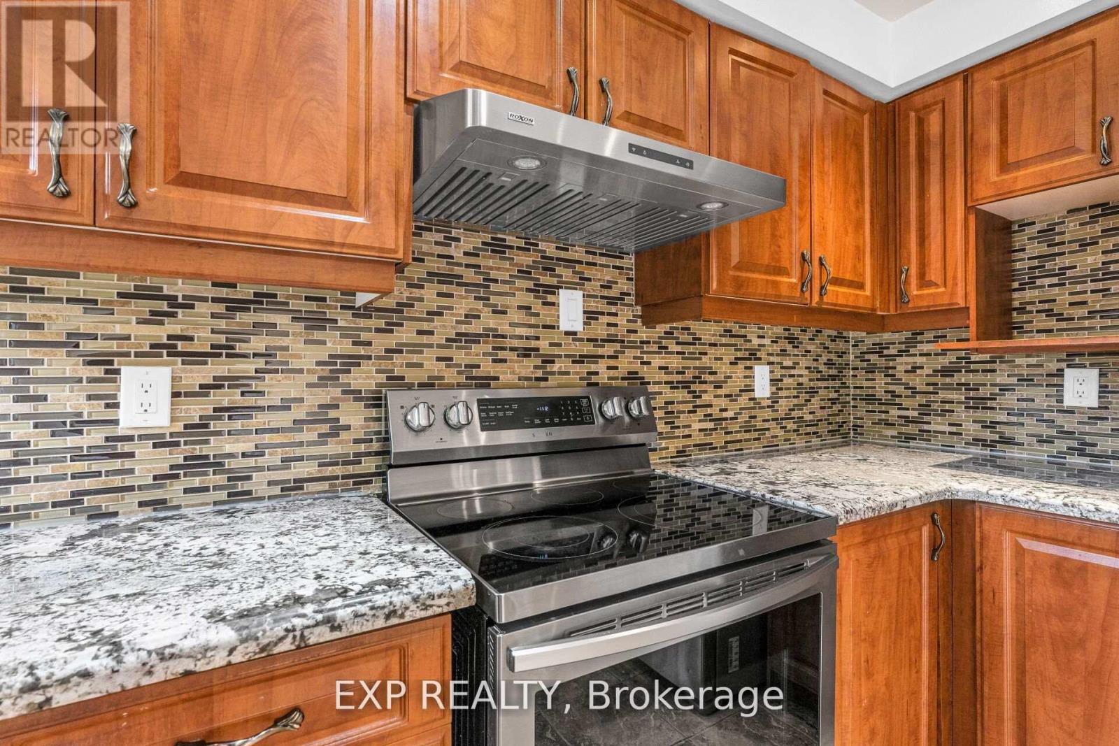 83 River Rock Crescent, Brampton (Fletcher's Meadow), Ontario  L7A 2W5 - Photo 16 - W12217376