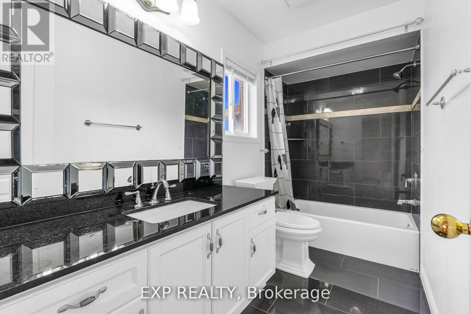 83 River Rock Crescent, Brampton (Fletcher's Meadow), Ontario  L7A 2W5 - Photo 31 - W12217376
