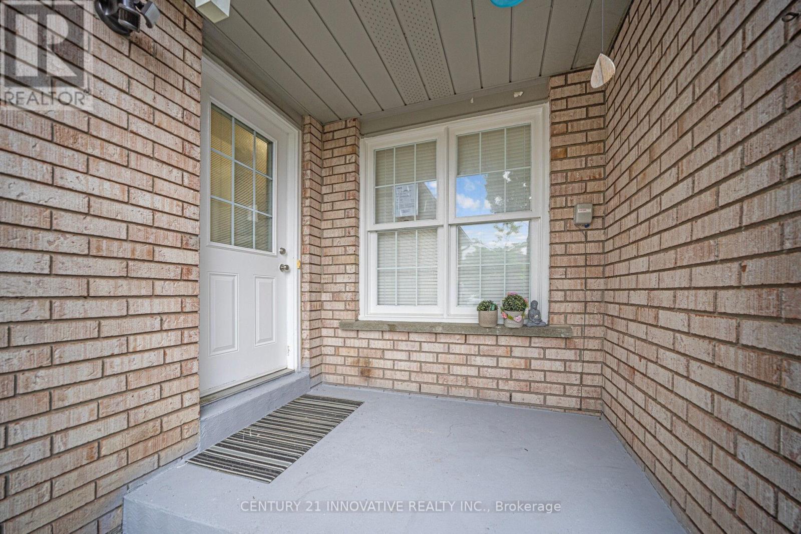 68 Cutters Crescent, Brampton (Fletcher's West), Ontario  L6Y 4J9 - Photo 4 - W12217380