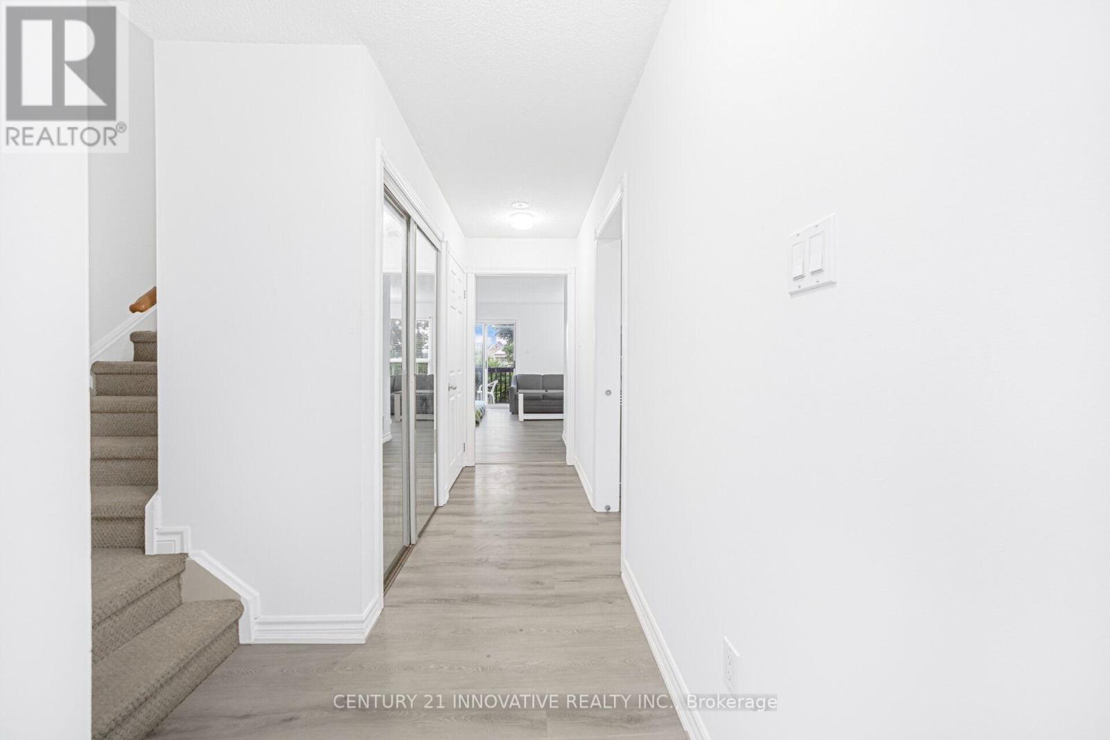 68 Cutters Crescent, Brampton (Fletcher's West), Ontario  L6Y 4J9 - Photo 7 - W12217380