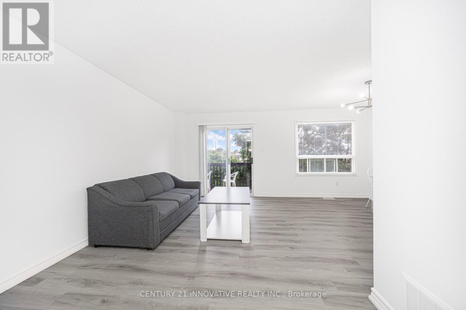 68 Cutters Crescent, Brampton (Fletcher's West), Ontario  L6Y 4J9 - Photo 8 - W12217380