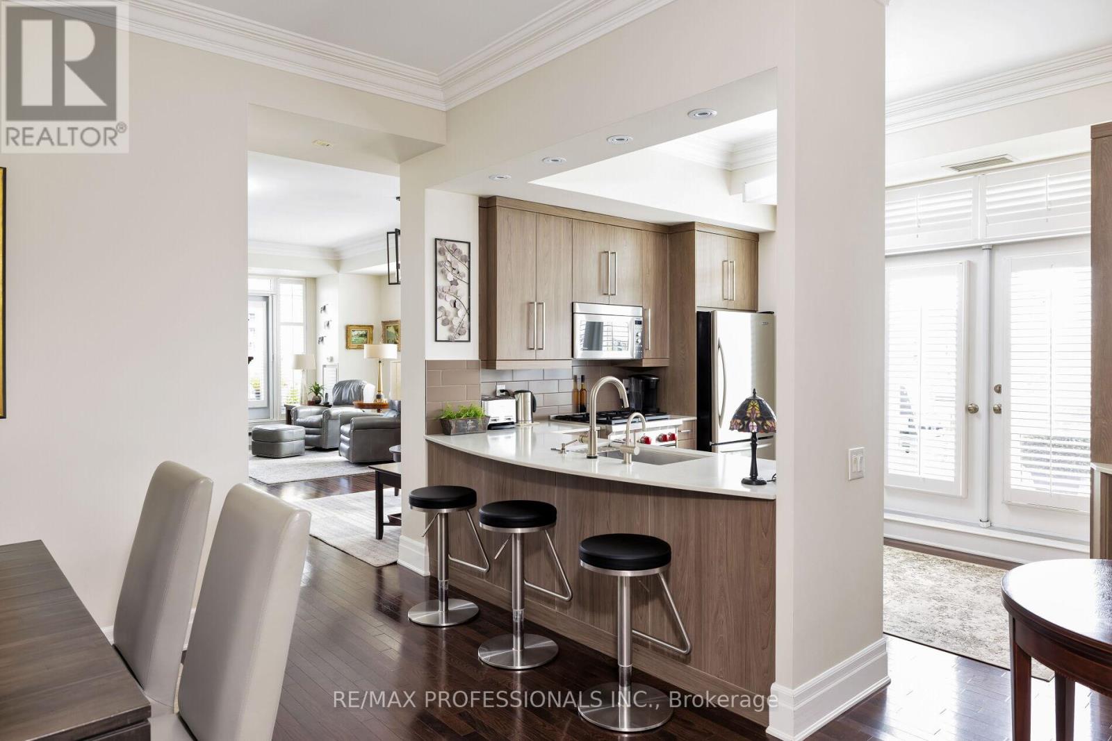 Lph7 - 9 Burnhamthorpe Crescent, Toronto (Islington-City Centre West), Ontario  M9A 0A6 - Photo 16 - W12213270