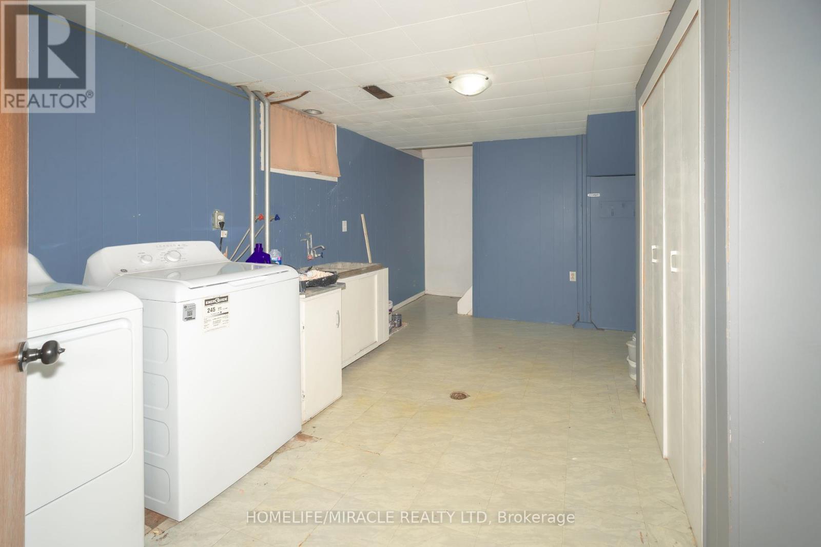 84 Dunvegan Drive, Chatham-Kent, Ontario  N7M 5A2 - Photo 20 - X12217177