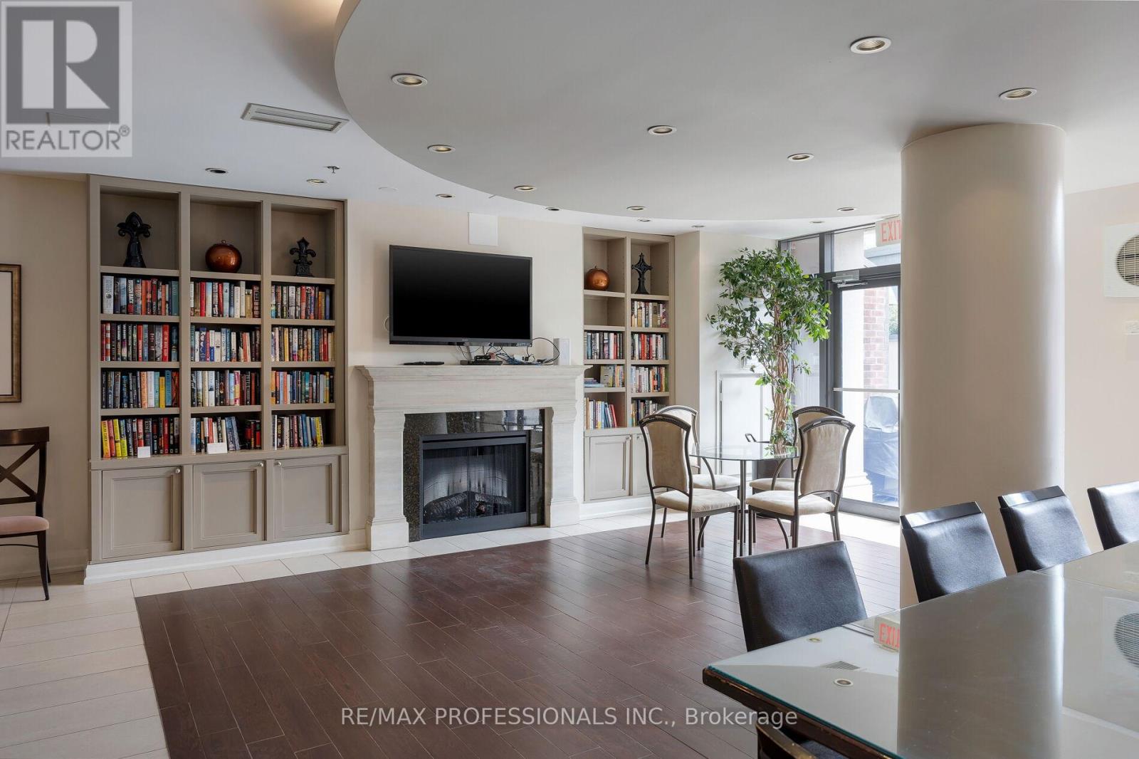 Lph7 - 9 Burnhamthorpe Crescent, Toronto (Islington-City Centre West), Ontario  M9A 0A6 - Photo 38 - W12213270