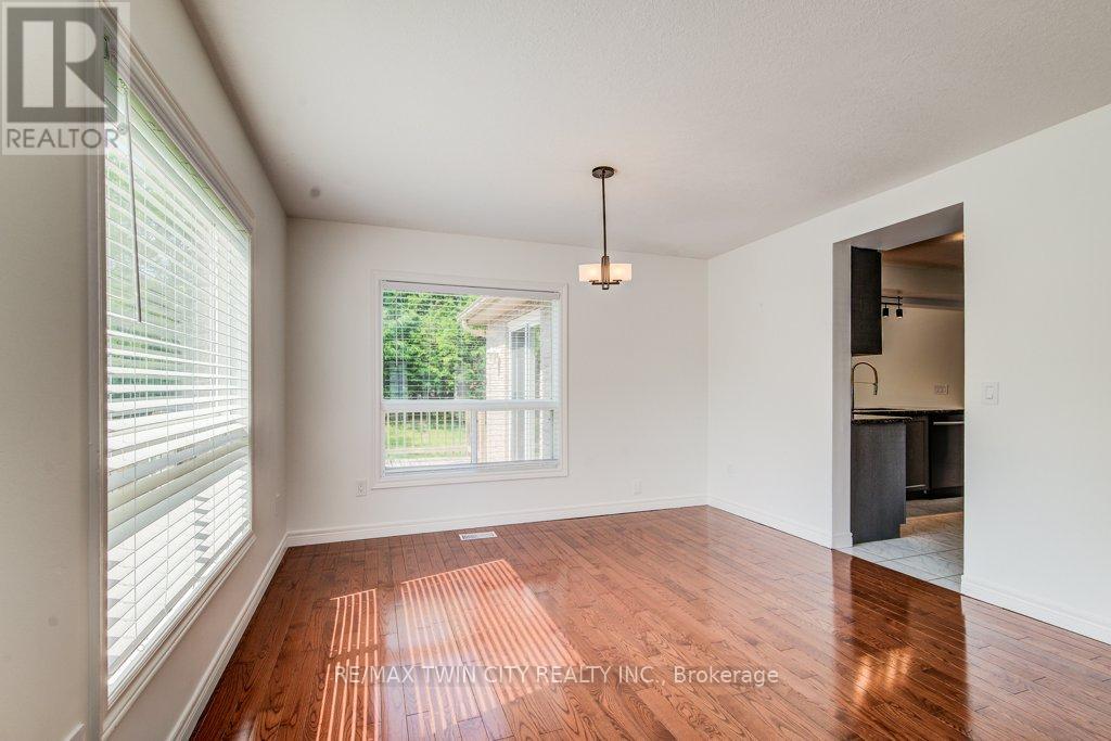 153 Starwood Drive, Guelph (Grange Road), Ontario  N1E 7G7 - Photo 9 - X12217201