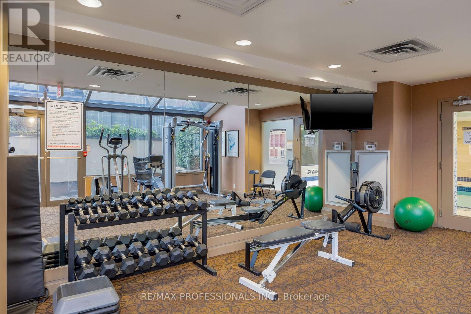 Lph7 - 9 Burnhamthorpe Crescent, Toronto (Islington-City Centre West), Ontario  M9A 0A6 - Photo 39 - W12213270
