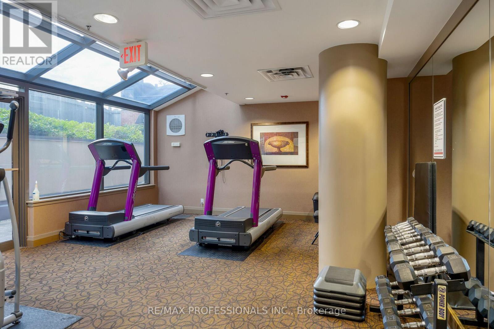 Lph7 - 9 Burnhamthorpe Crescent, Toronto (Islington-City Centre West), Ontario  M9A 0A6 - Photo 40 - W12213270