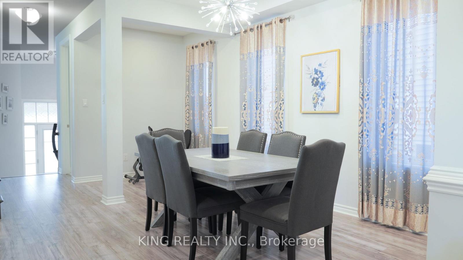 68 Baldcypress Way, Ottawa, Ontario  K2V 0N6 - Photo 7 - X12216460