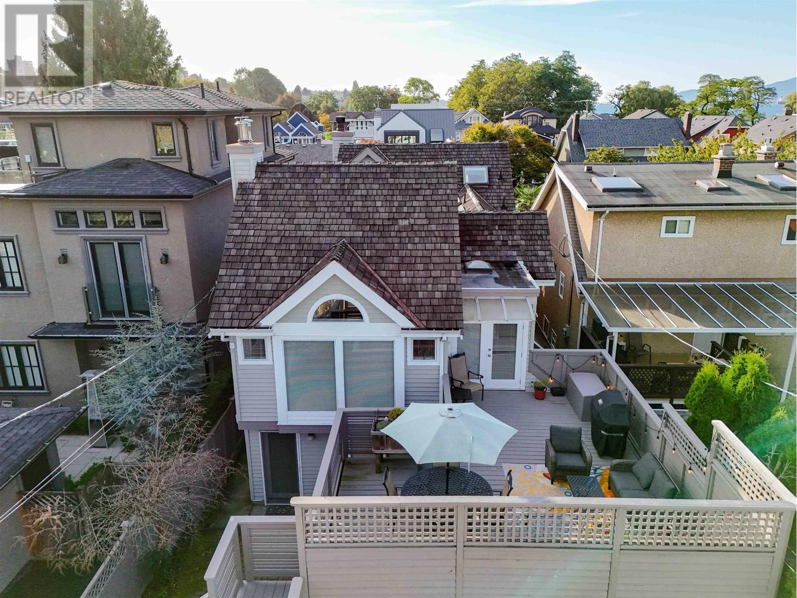 1346 LABURNUM STREET, Vancouver, British Columbia