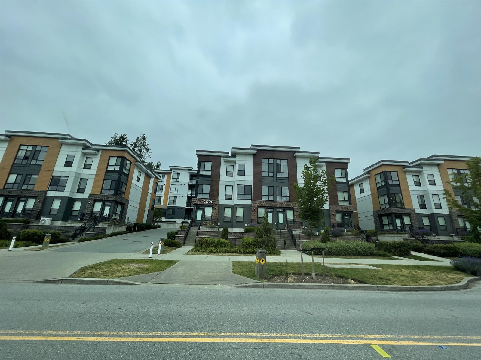 20087 68 Avenue, Langley, British Columbia  V2Y 0Y3 - Photo 4 - R3012697