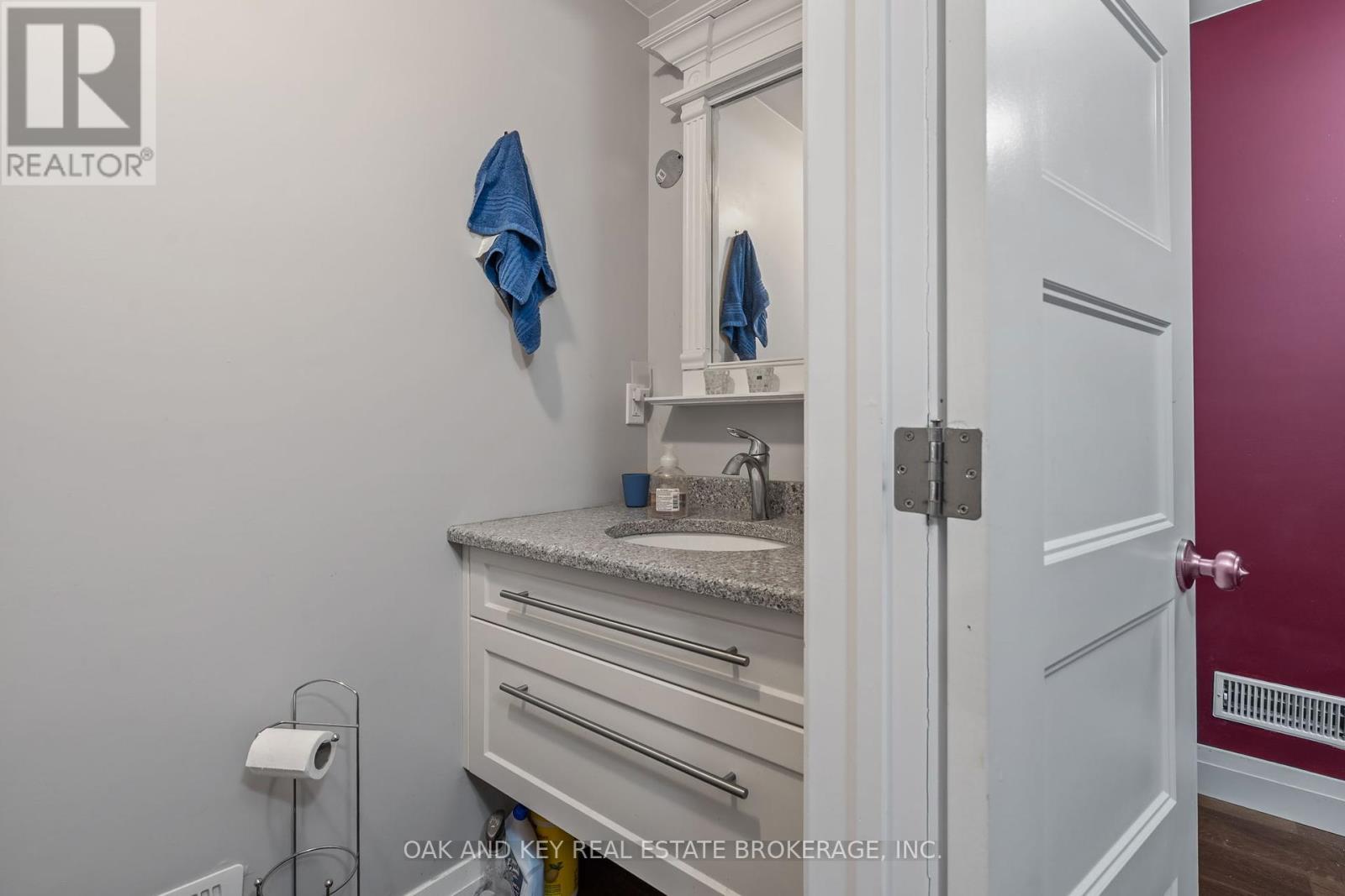 10016 Port Franks Road, Lambton Shores (Port Franks), Ontario  N0M 2L0 - Photo 36 - X12217446