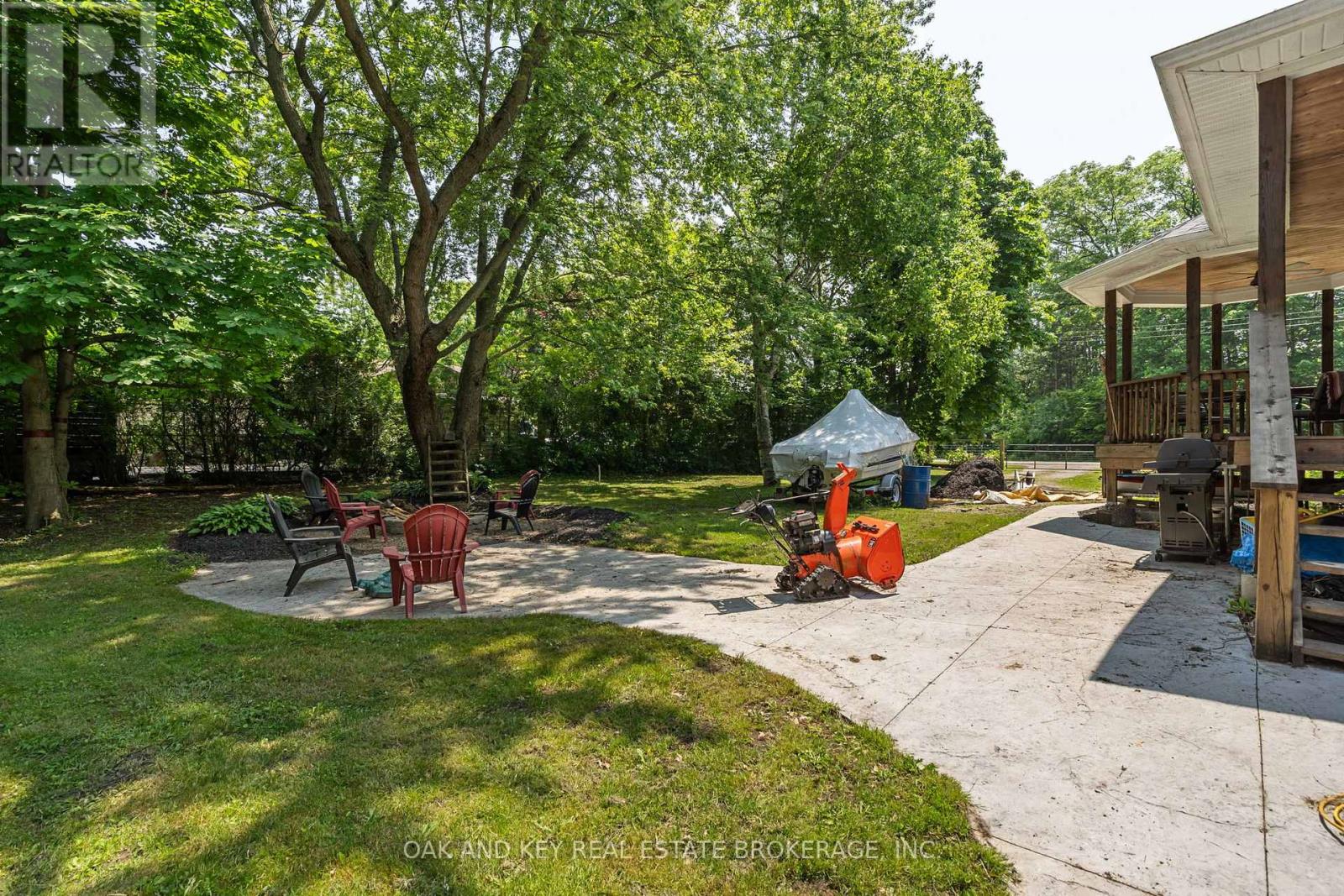 10016 Port Franks Road, Lambton Shores (Port Franks), Ontario  N0M 2L0 - Photo 40 - X12217446