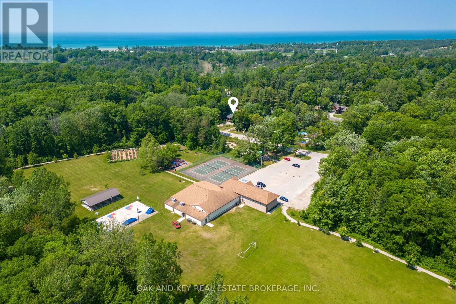 10016 Port Franks Road, Lambton Shores (Port Franks), Ontario  N0M 2L0 - Photo 45 - X12217446