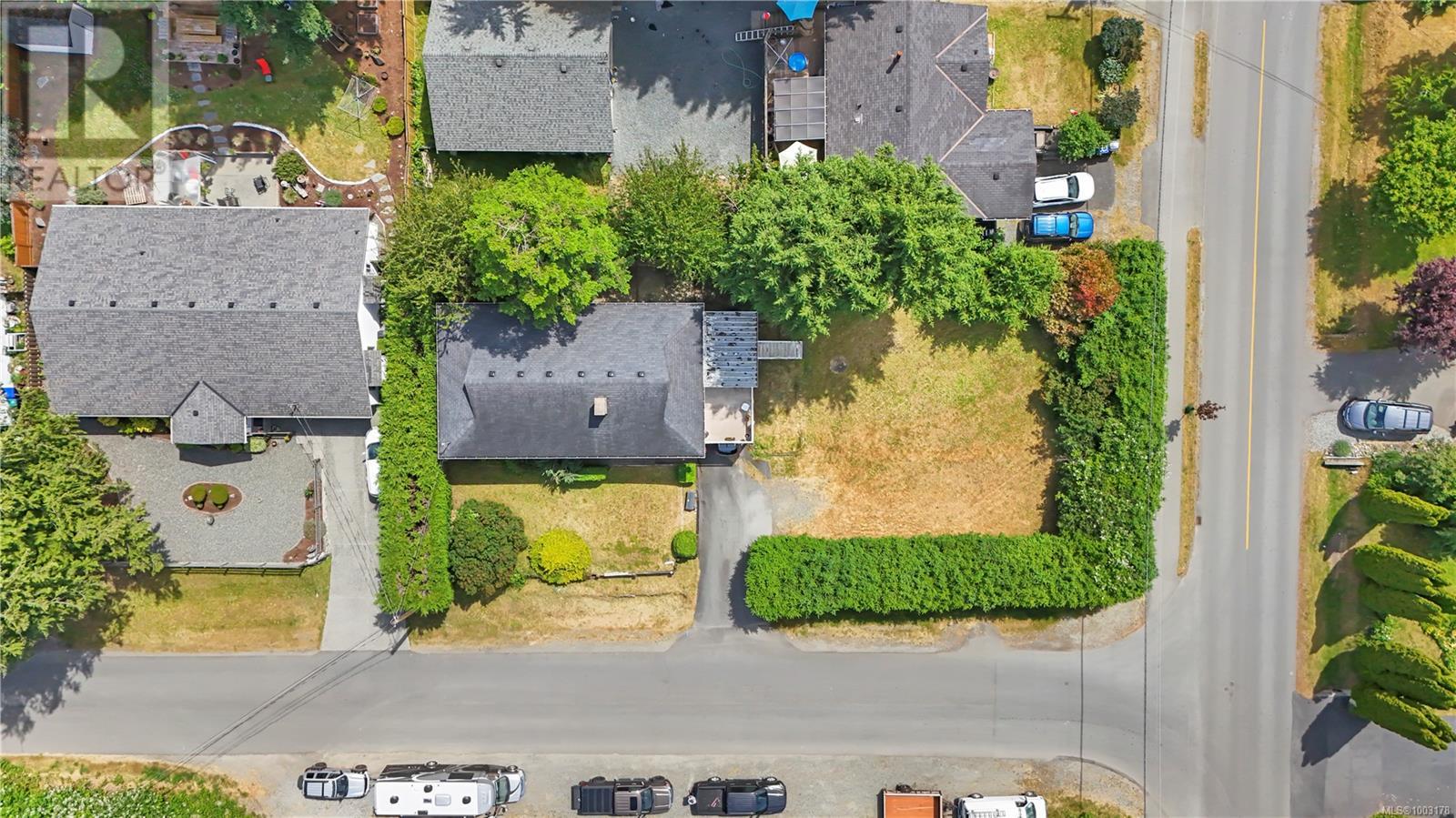 7361 Lynn Dr, Lantzville, British Columbia  V0R 2H0 - Photo 3 - 1003178