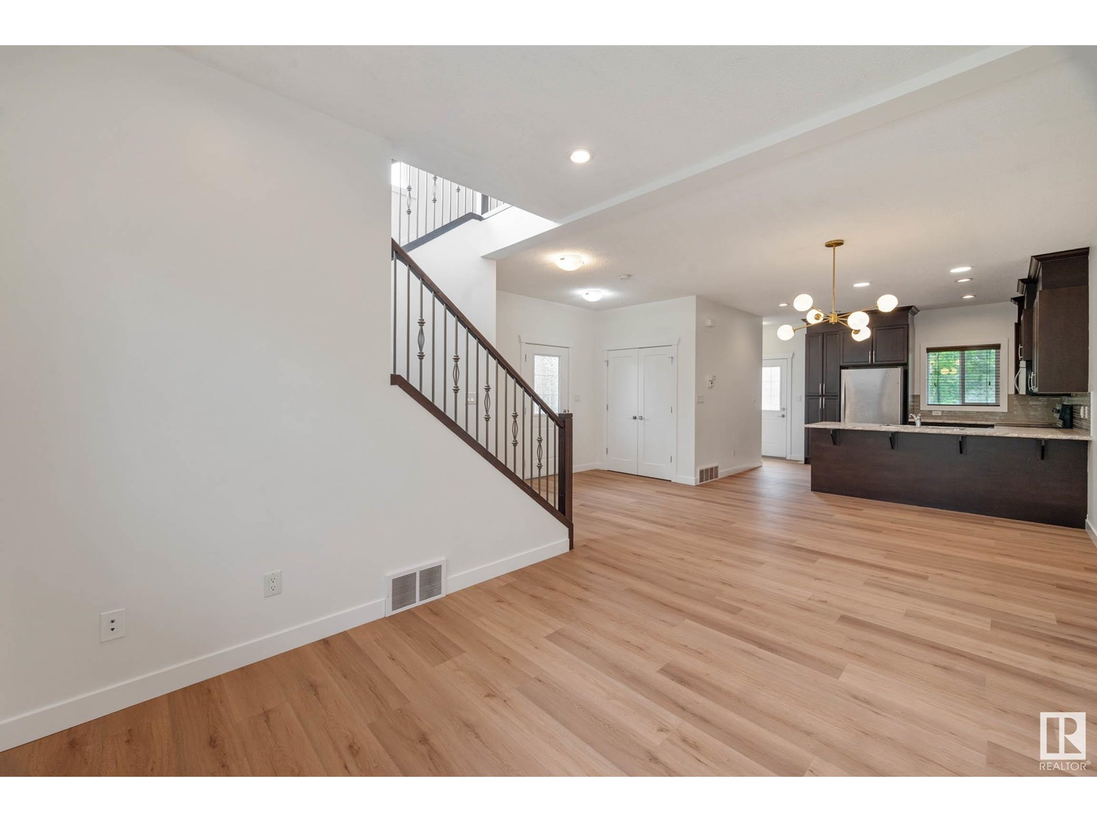 10152 160 St Nw, Edmonton, Alberta  T5P 3E7 - Photo 10 - E4442083