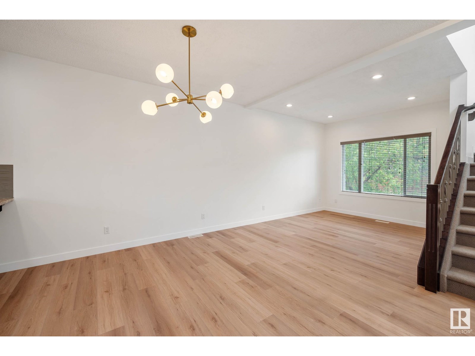 10152 160 St Nw, Edmonton, Alberta  T5P 3E7 - Photo 6 - E4442083