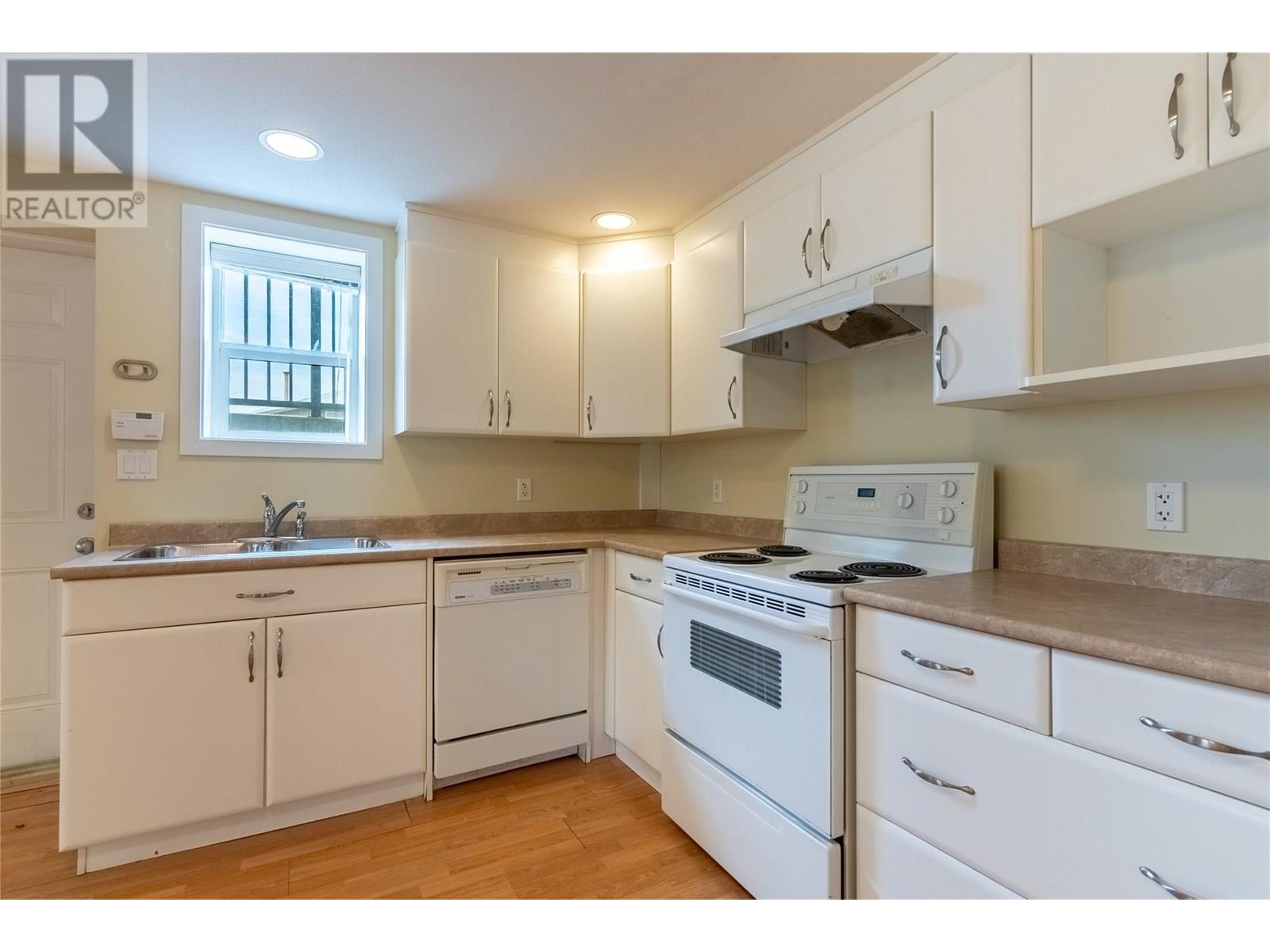 249 Chestnut Avenue, Kamloops, British Columbia  V2B 1L4 - Photo 24 - 10351833