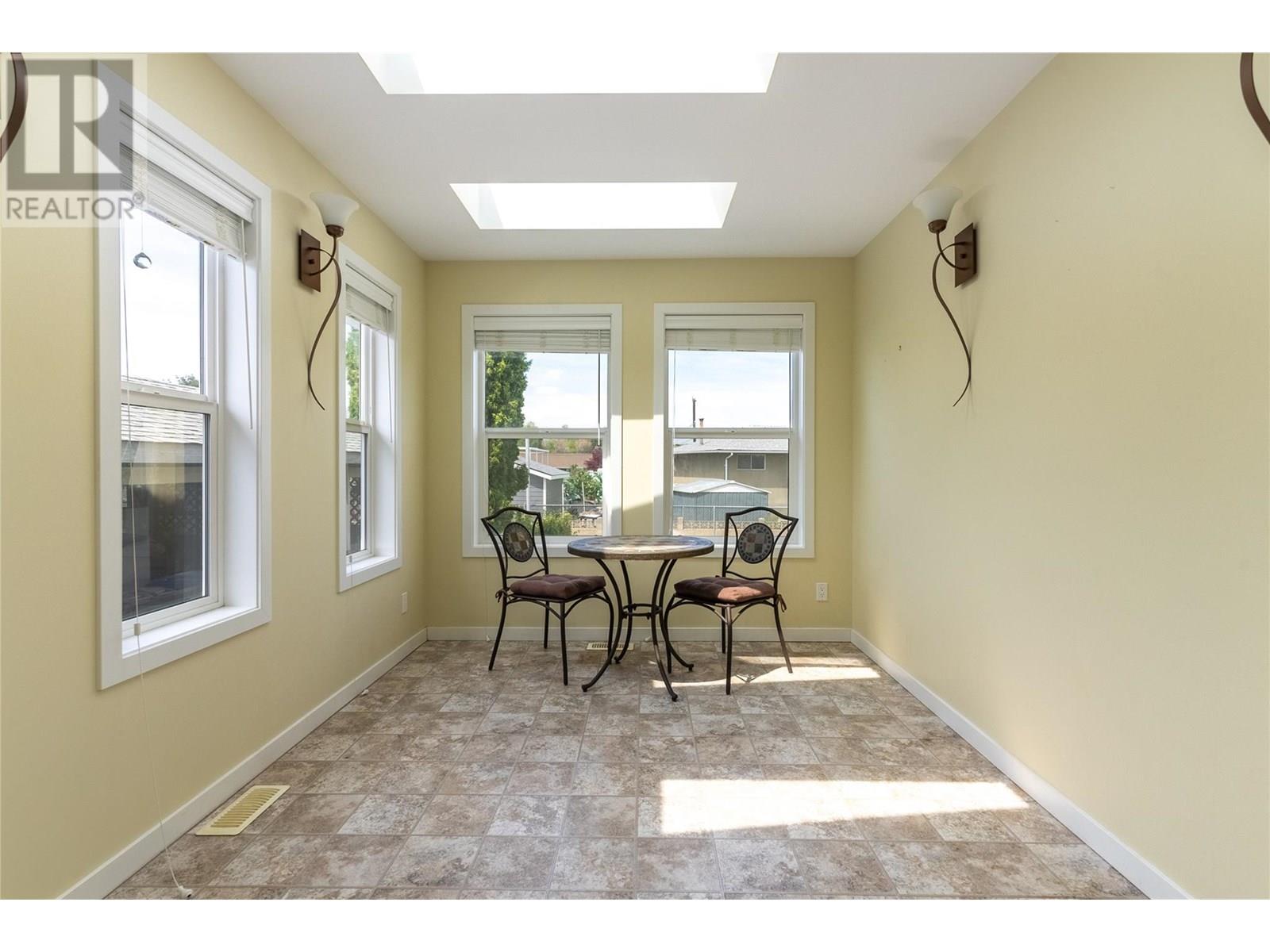 249 Chestnut Avenue, Kamloops, British Columbia  V2B 1L4 - Photo 11 - 10351833