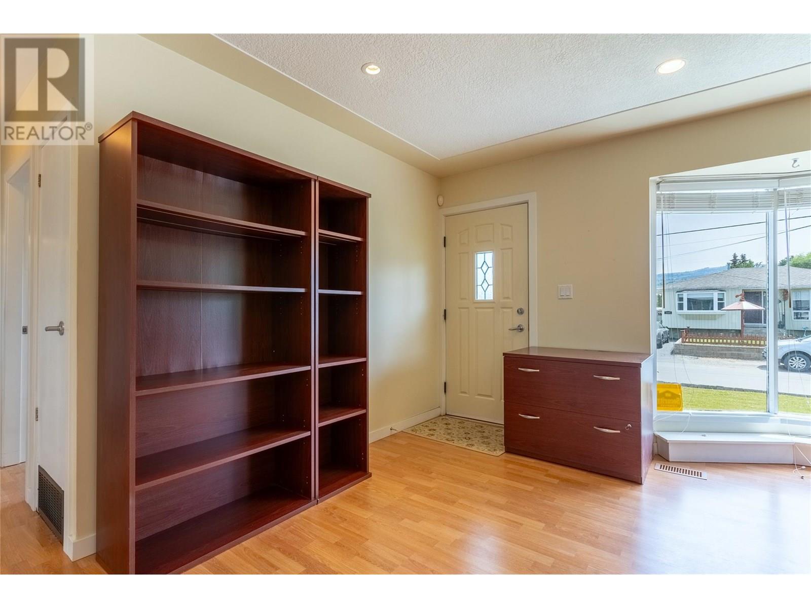 249 Chestnut Avenue, Kamloops, British Columbia  V2B 1L4 - Photo 9 - 10351833