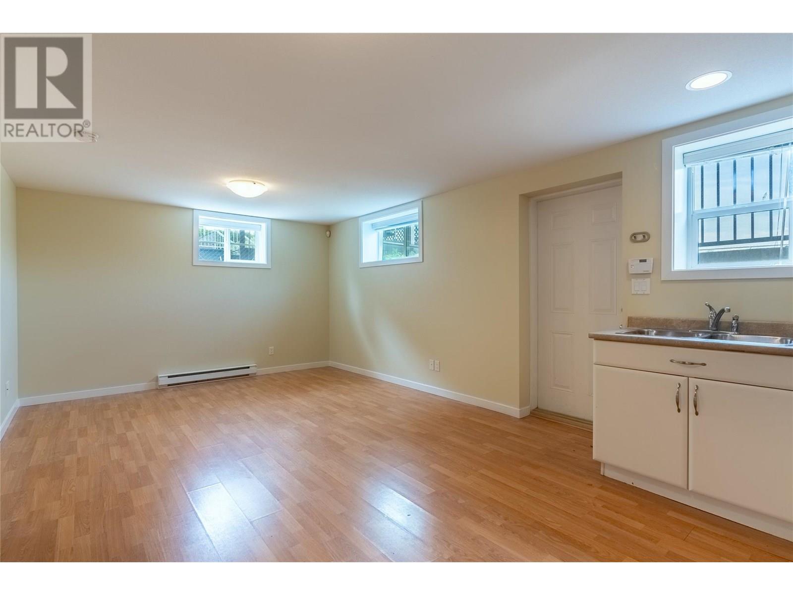249 Chestnut Avenue, Kamloops, British Columbia  V2B 1L4 - Photo 28 - 10351833